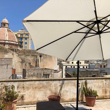 Apartamento Bradamante Little Tower Trapani Exterior foto
