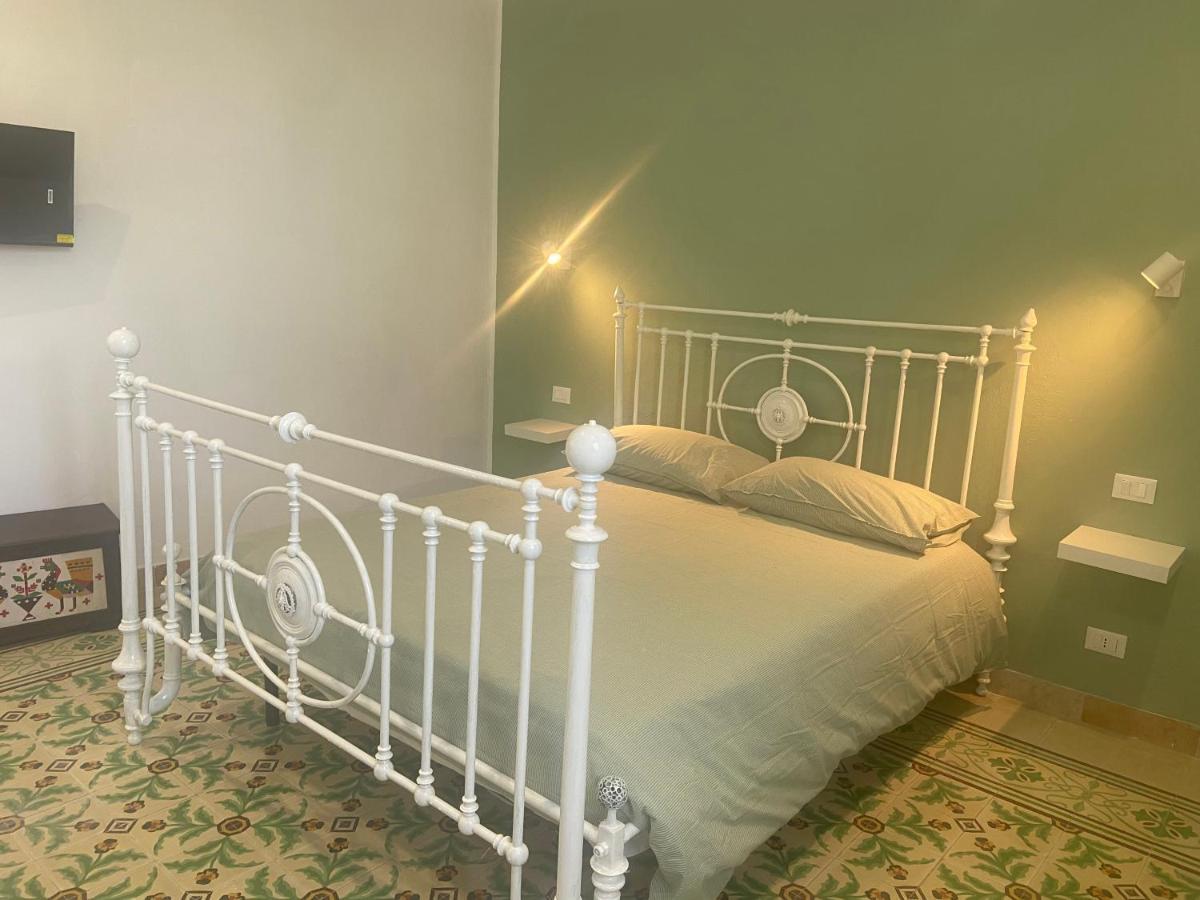 Apartamento Bradamante Little Tower Trapani Exterior foto